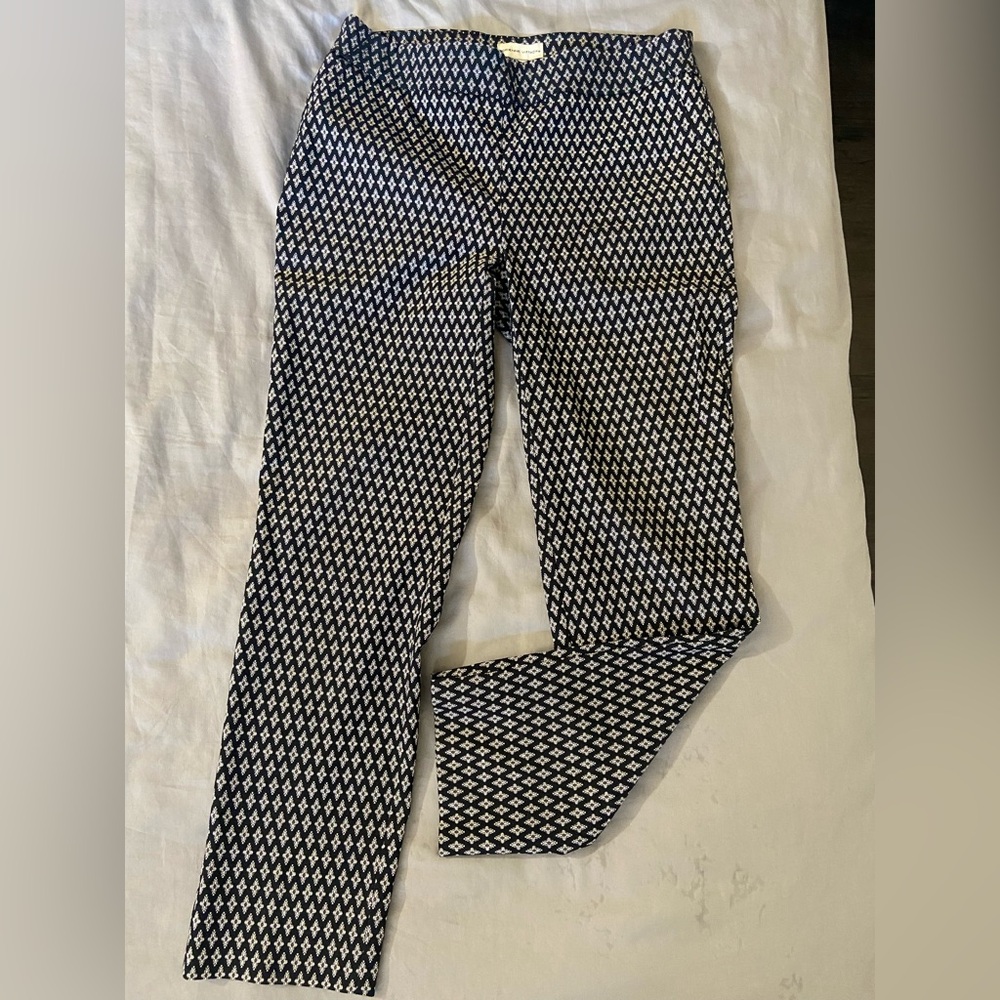 Adrienne Vittadini Navy and White Patterned Pants